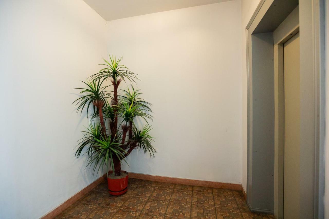 Stay Inn Apartments At Northern Avenue Yerevan Ngoại thất bức ảnh
